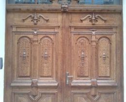 replika bramy zewnętrznej